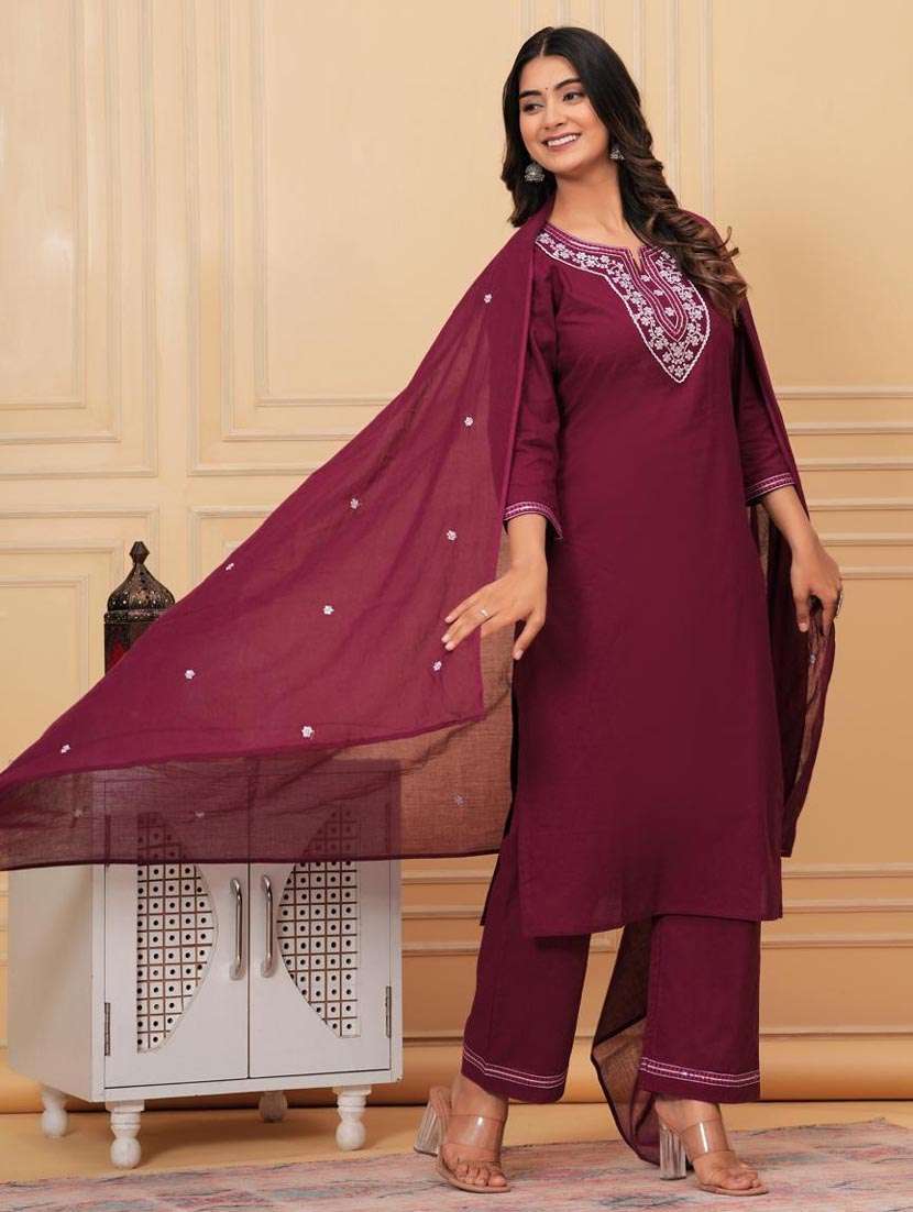 women three quarter sleeve kurta pant with dupatta set - 21966716 - Standard Image - 3