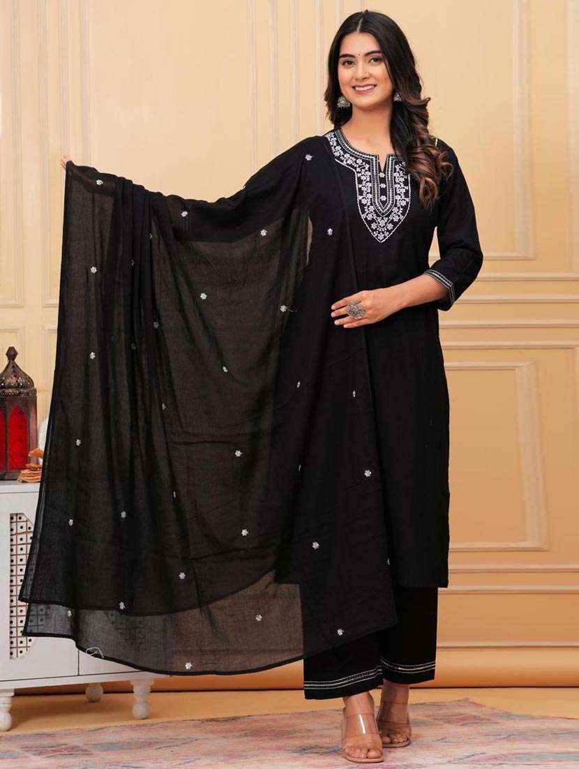women three quarter sleeve kurta pant with dupatta set - 21966721 - Zoom Image - 0