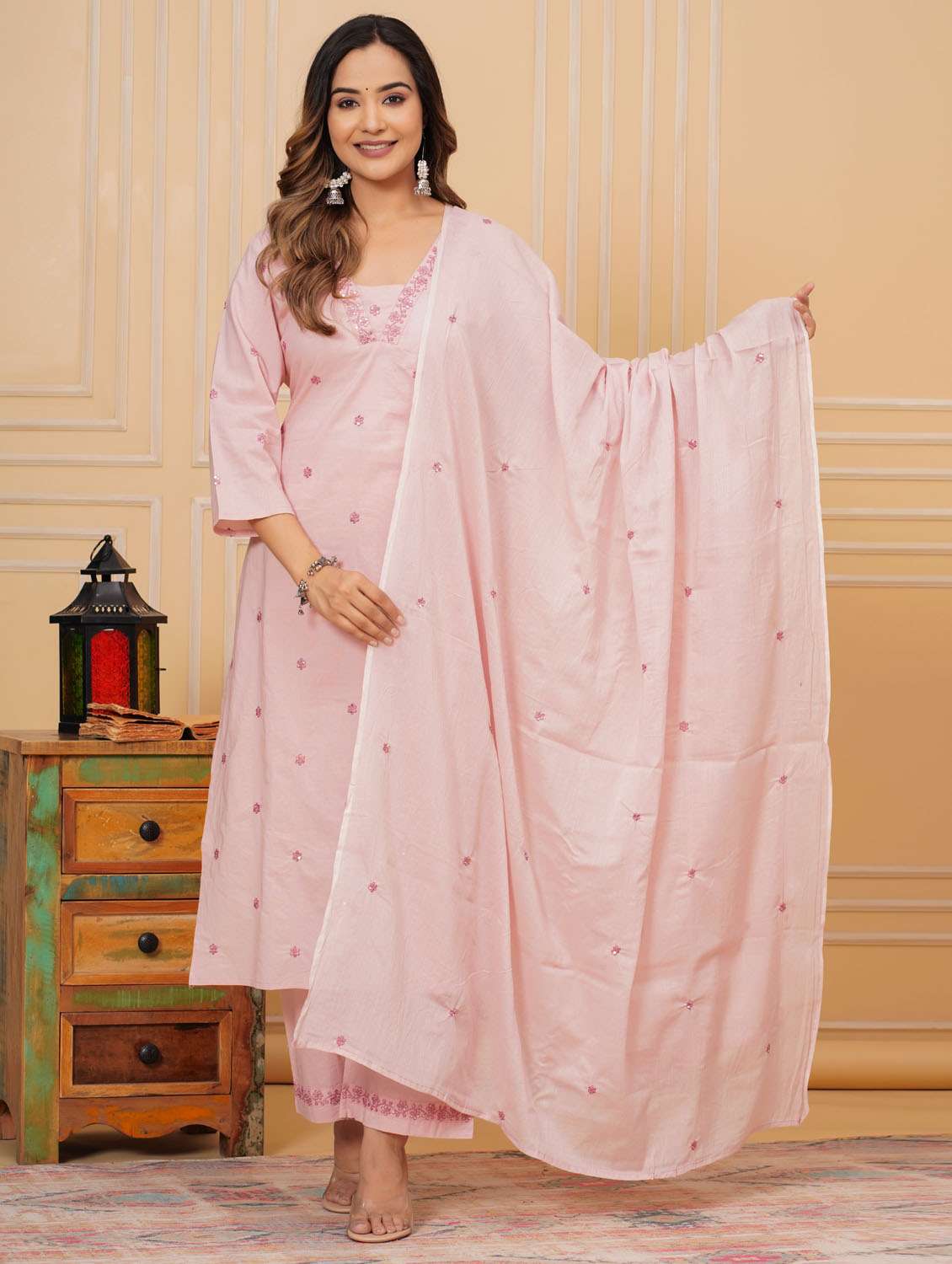 women three quarter sleeve kurta pant with dupatta set - 21966741 - Zoom Image - 0