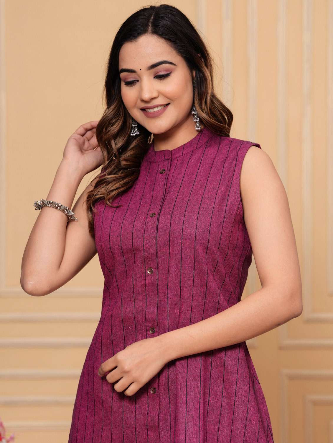 women striped sleeveless kurta pant set - 21966764 - Standard Image - 3