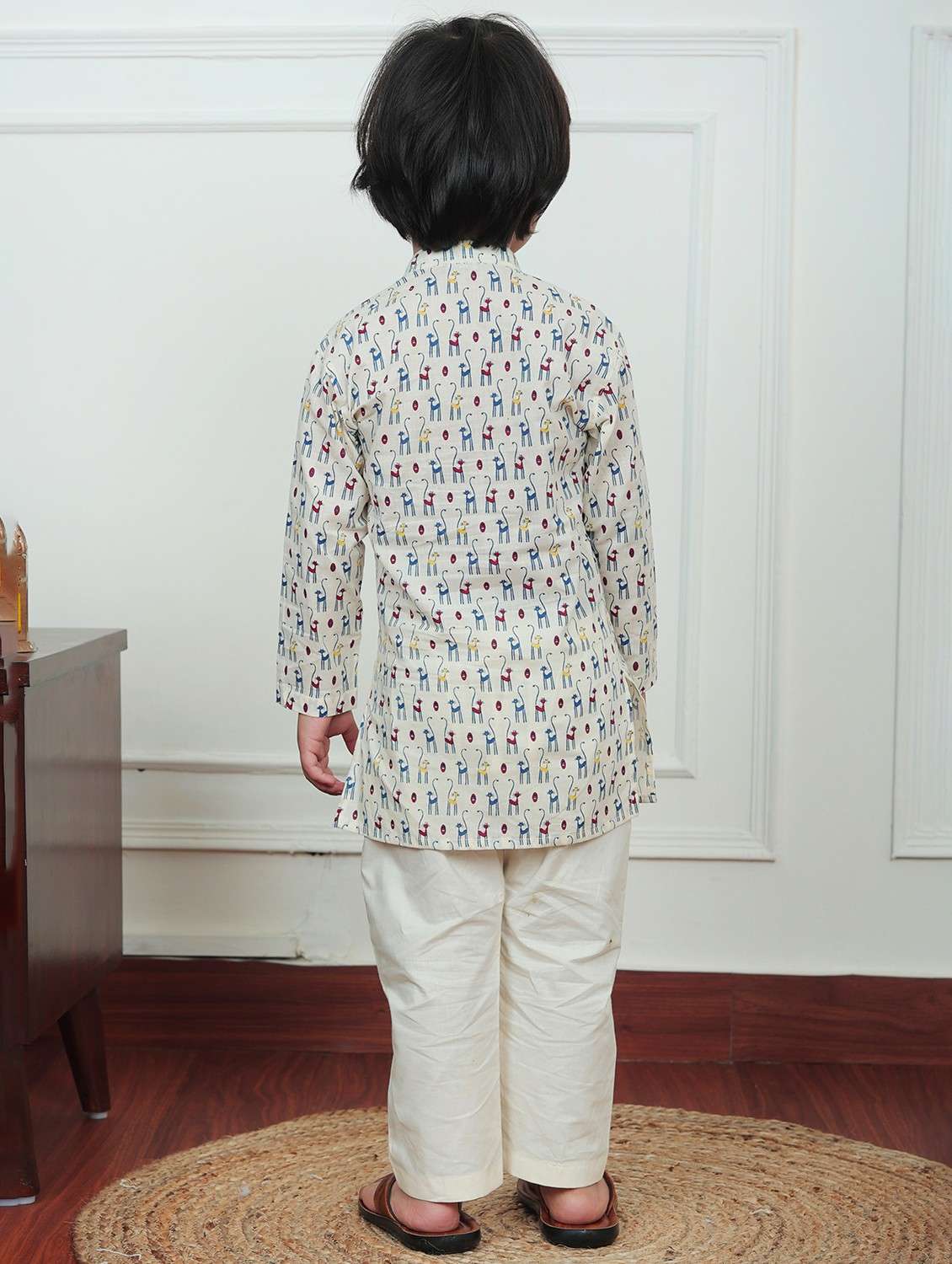 boys printed mandarin neck kurta pajama set - 21966767 - Standard Image - 3
