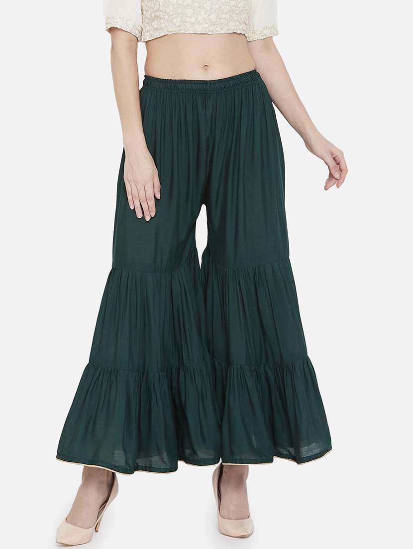 women solid mid rise sharara