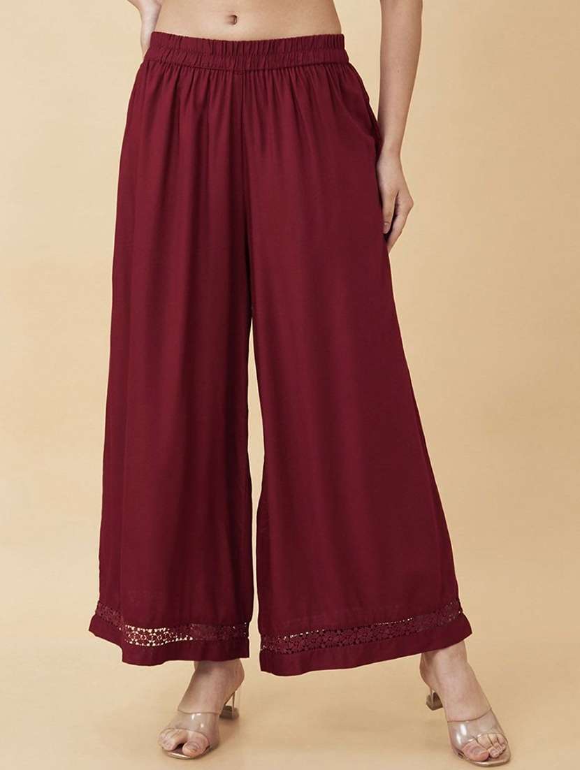 women solid mid rise flared palazzo