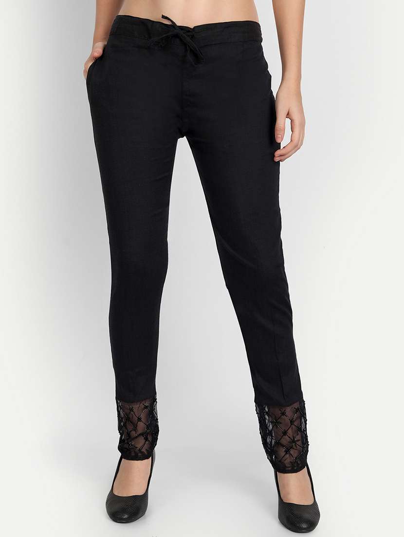 women solid regular fit tapered pant 