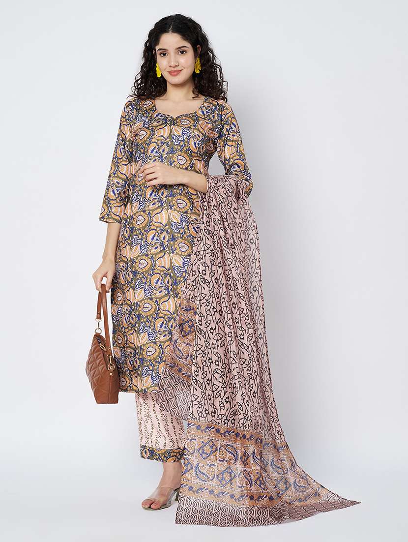 women three quarter sleeve kurta pant with dupatta set