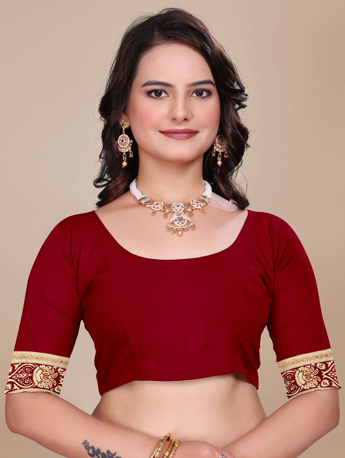 women self design banarasi saree with blouse - 21967229 - Standard Image - 5