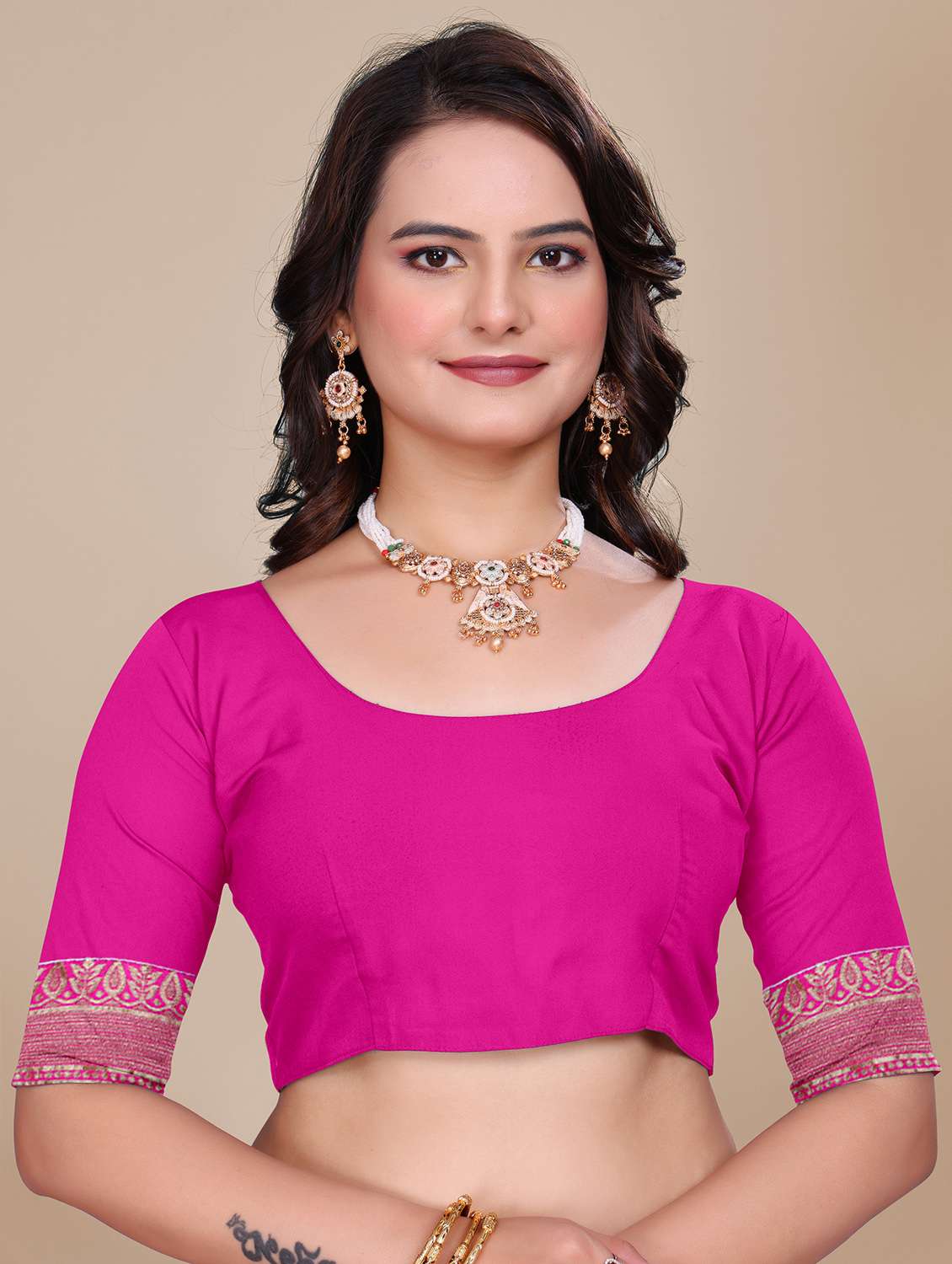 women self design banarasi saree with blouse - 21967231 - Standard Image - 5