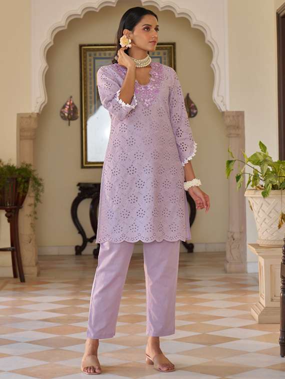 women three quarter sleeve kurta pant set - 21967255 - Zoom Image - 0