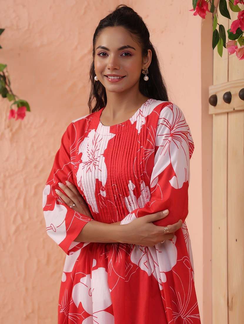 women floral three quarter sleeve kurta pant set - 21967270 - Standard Image - 3
