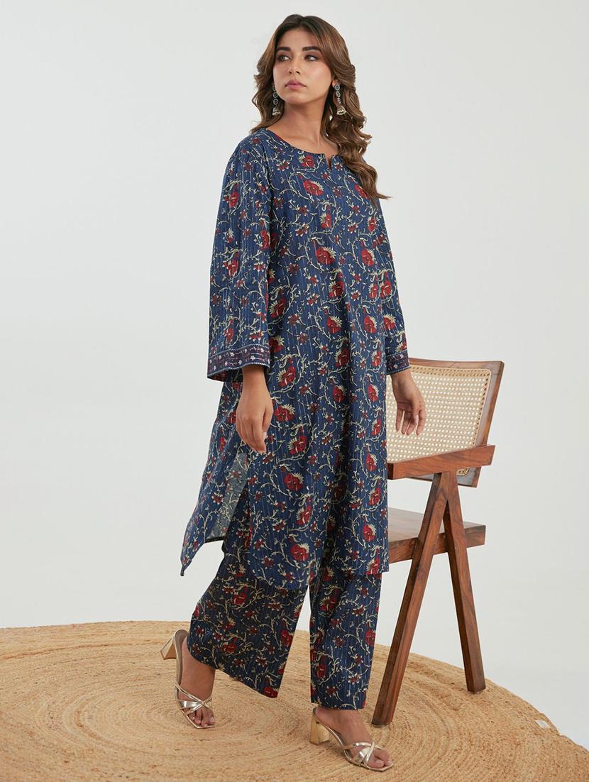 women blue floral long sleeve kurta palazzo set - 21967362 - Standard Image - 3