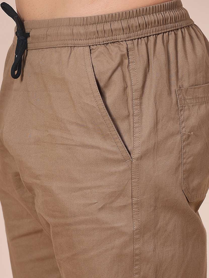 men solid mid rise regular fit jogger - 21967791 -  Standard Image - 5