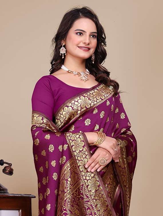 women self design banarasi saree with blouse - 21967987 - Standard Image - 3