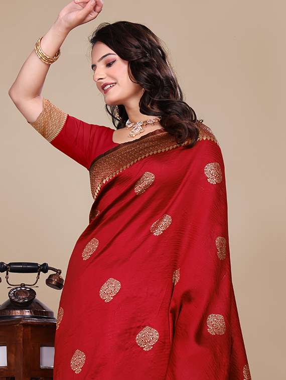 women self design banarasi saree with blouse - 21968000 - Standard Image - 3