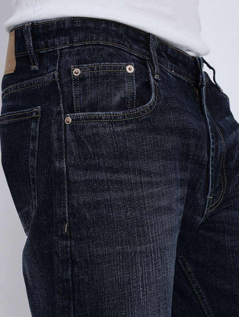 men washed low rise full length jeans - 21968062 -  Standard Image - 5