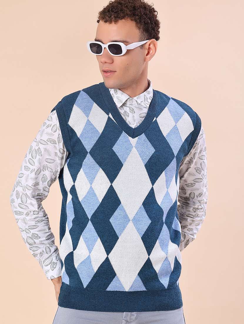 men checkered sleeveless regular fit pullover - 21968377 -  Zoom Image - 0