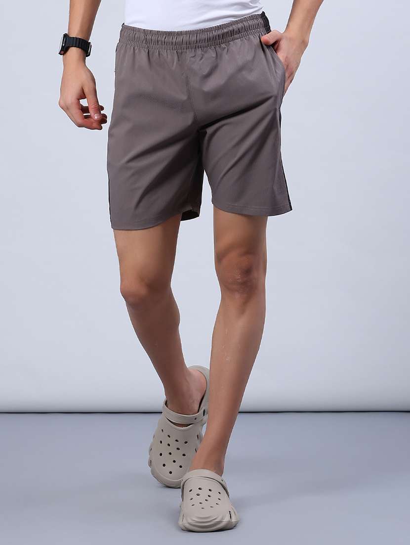 men side taped mid rise sport shorts