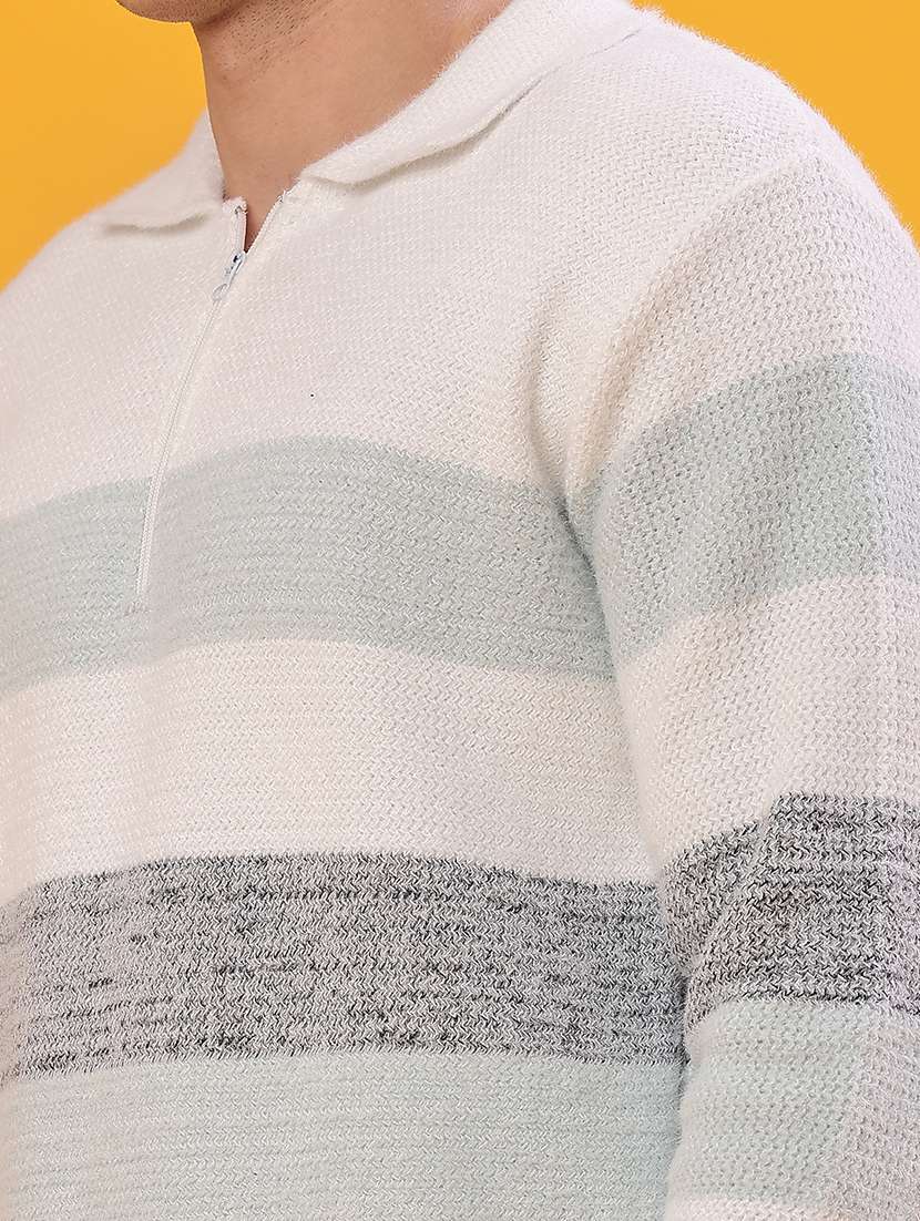 white fur pullover - 21968422 -  Standard Image - 5