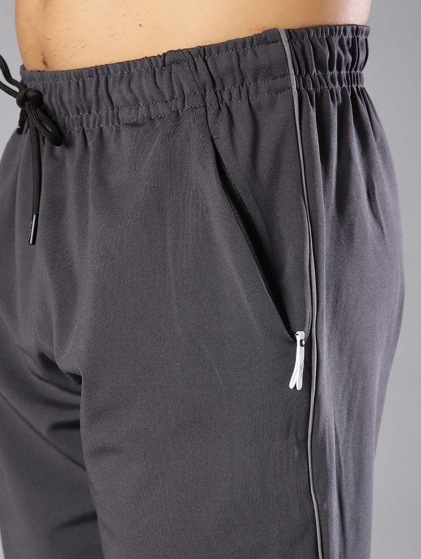 men solid mid rise sport shorts - 21968436 -  Standard Image - 5