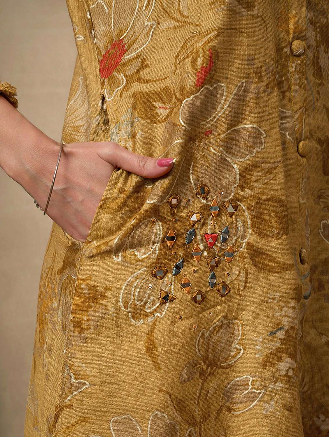 women floral three quarter sleeve ethnic co ord set - 21968498 -  Standard Image - 5