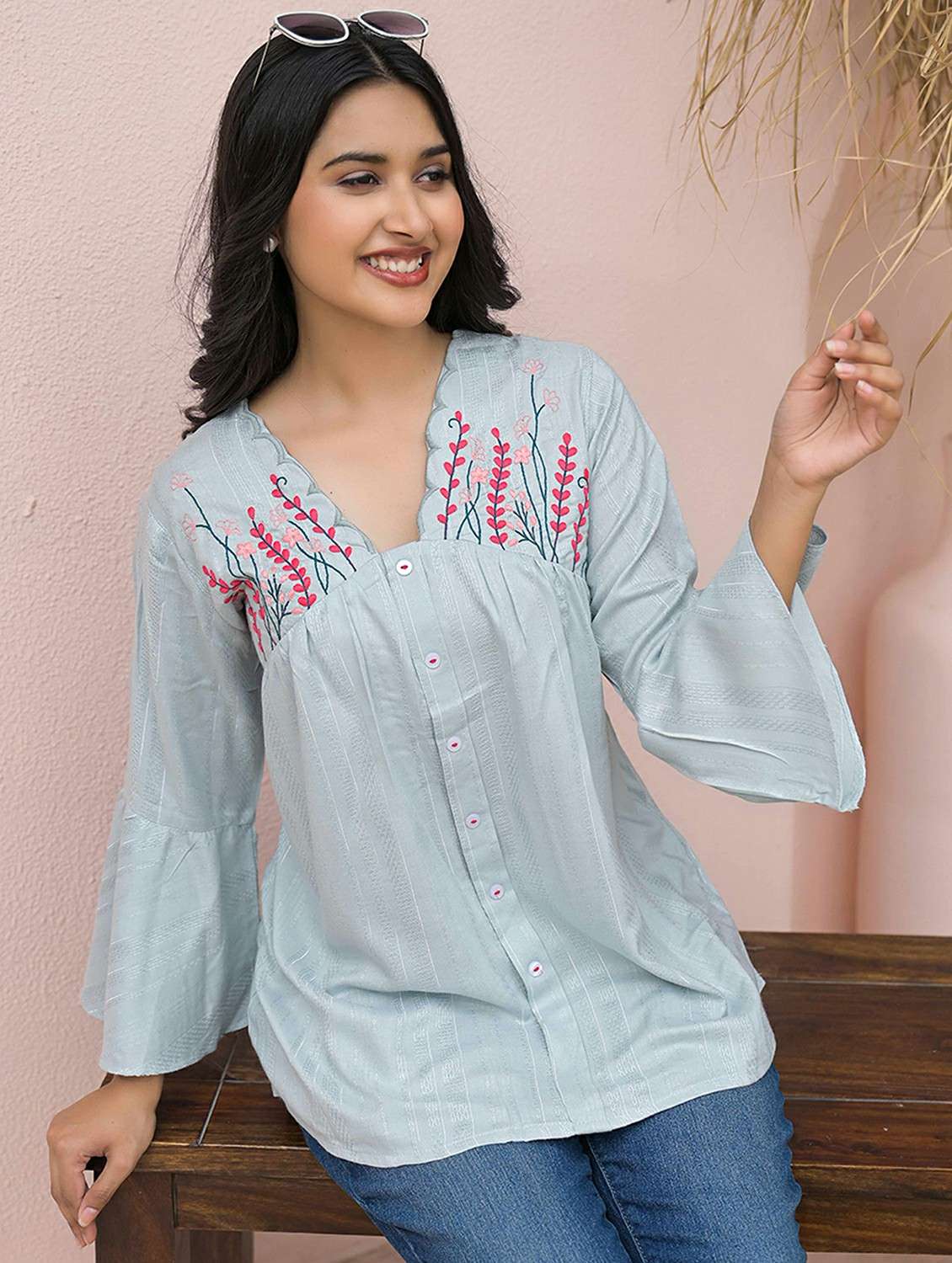 women embroidered bell sleeve  a-line top