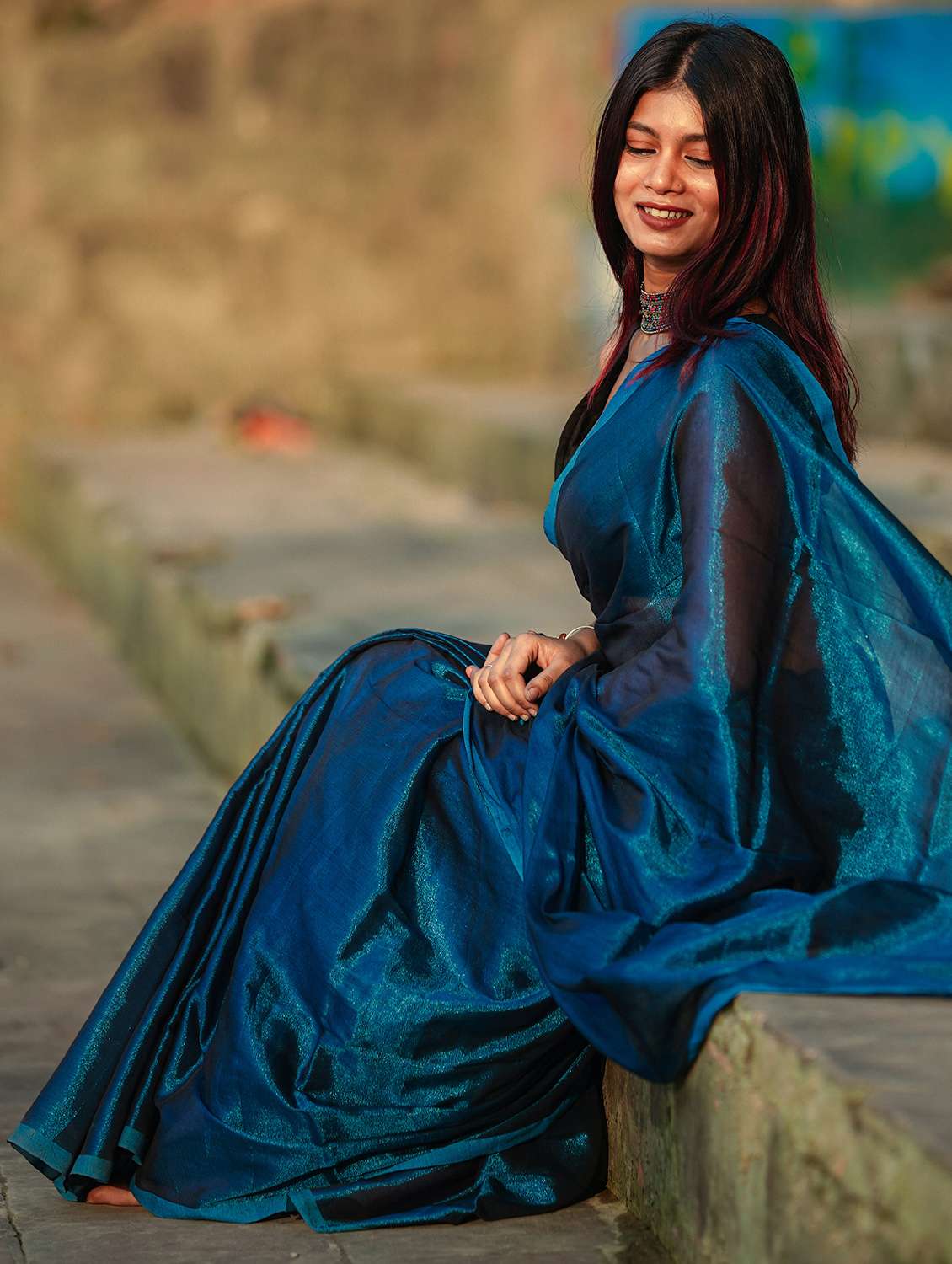 women solid plain saree with blouse - 21968591 - Standard Image - 3
