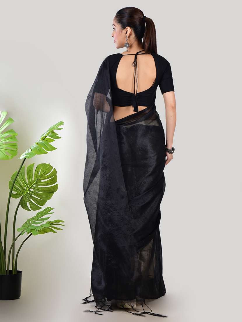 women solid plain saree with blouse - 21968595 - Standard Image - 3
