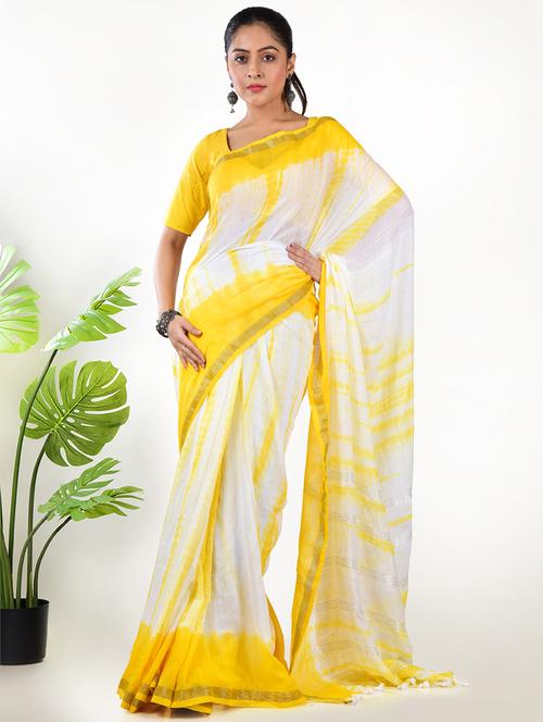 women yellow printed saree with blouse - 21968623 - Standard Image - 0