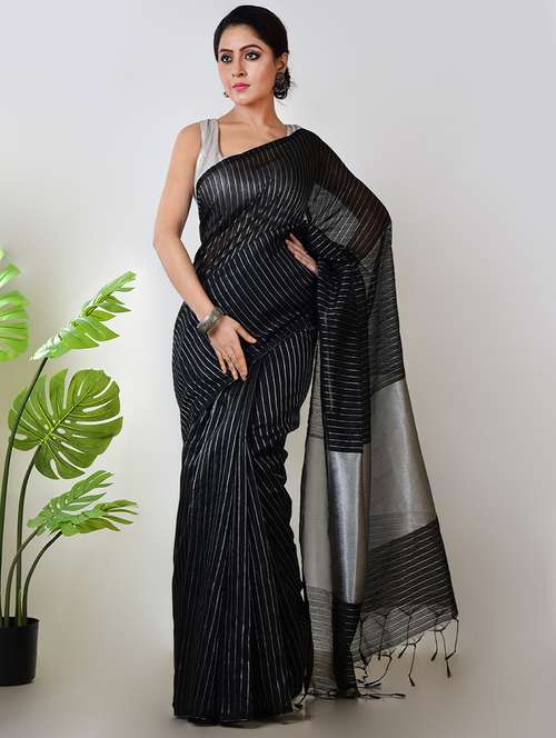 women striped printed saree with blouse - 21968632 - Standard Image - 0