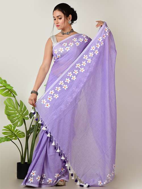 women floral bordered saree with blouse - 21968640 -  Standard Image - 0