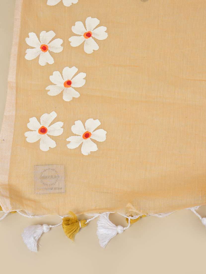 women floral bordered saree with blouse - 21968642 - Standard Image - 5