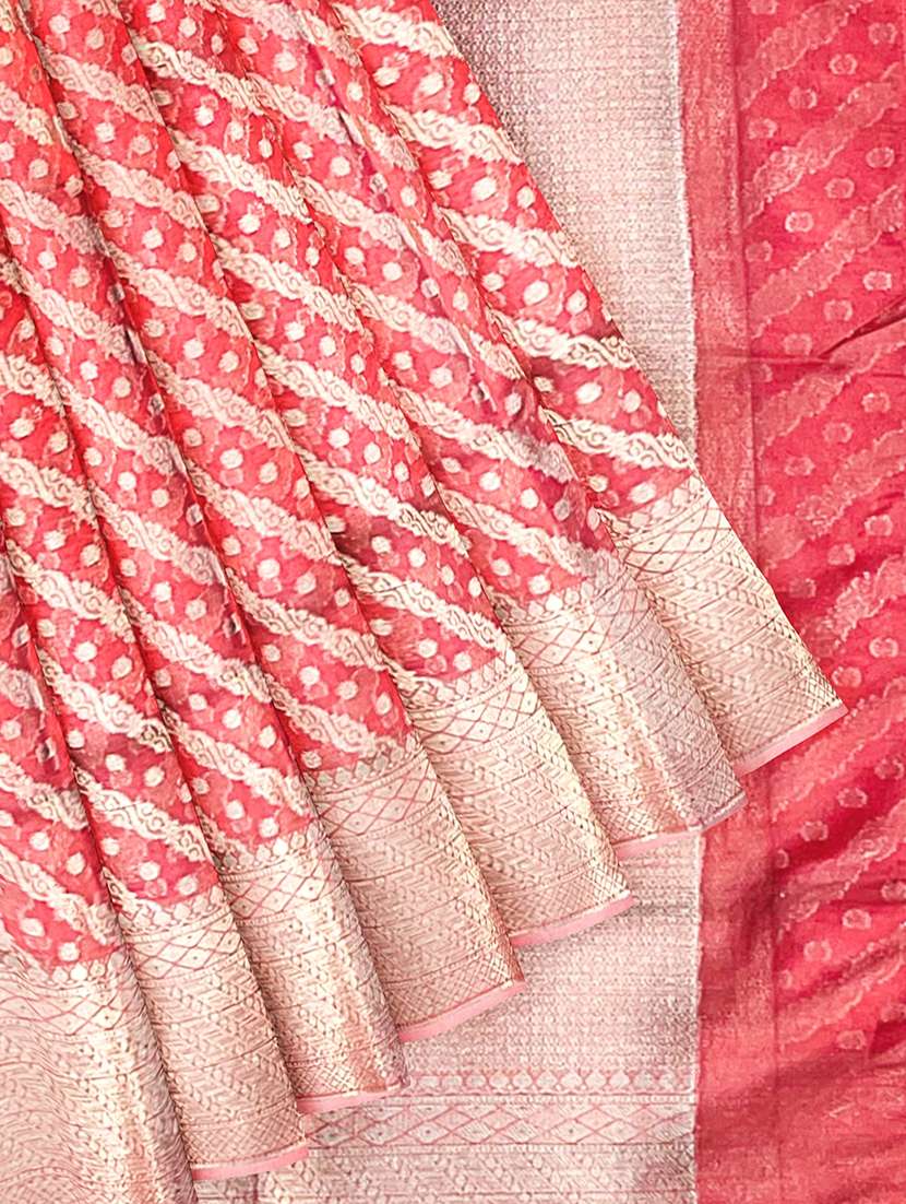 women self design bordered saree with blouse - 21968716 -  Standard Image - 3