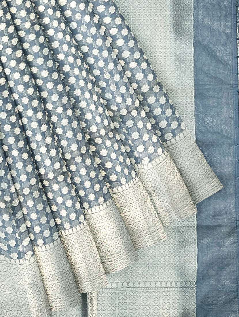 women self design bordered saree with blouse - 21968717 -  Standard Image - 3