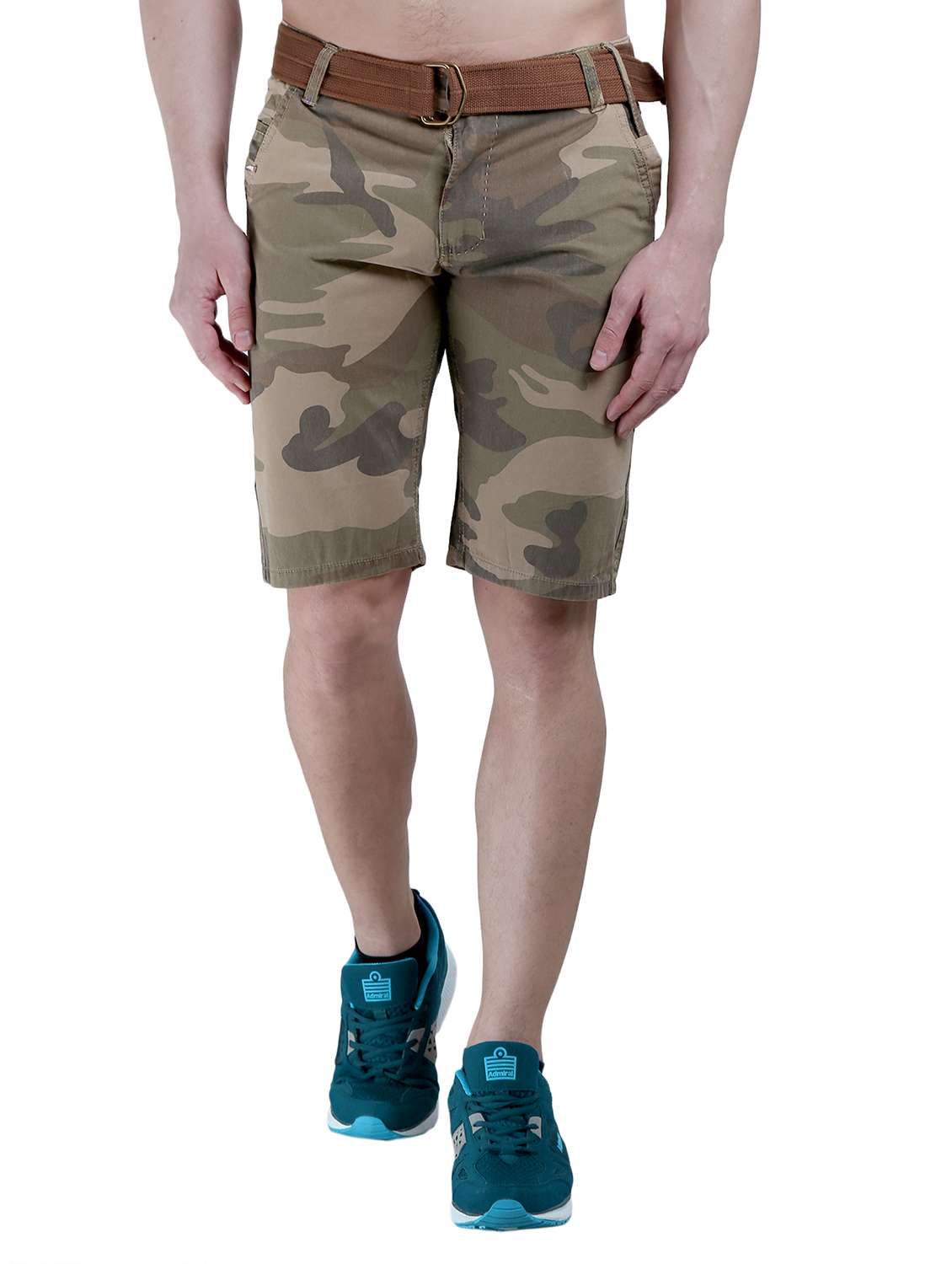 men camouflage printed mid rise regular fit shorts