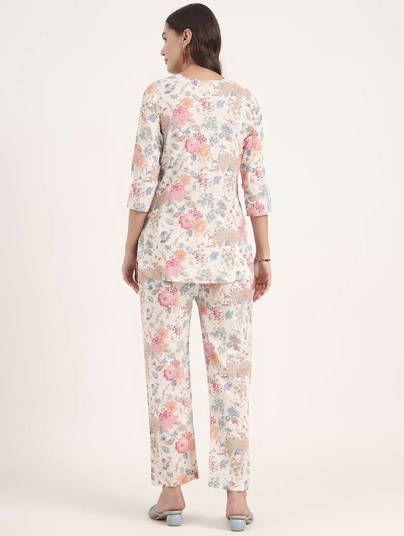 women printed notch neck co-ord set - 21969117 - Standard Image - 3