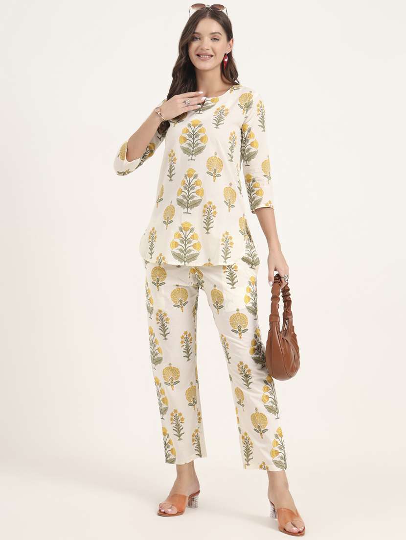 women printed notch neck co-ord set
