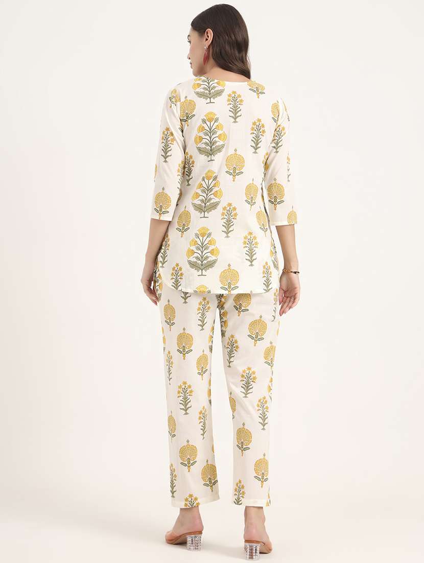 women printed notch neck co-ord set - 21969122 -  Standard Image - 3