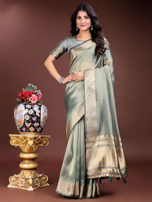 women solid with bordered saree with blouse - 21969150 -  Standard Image - 0