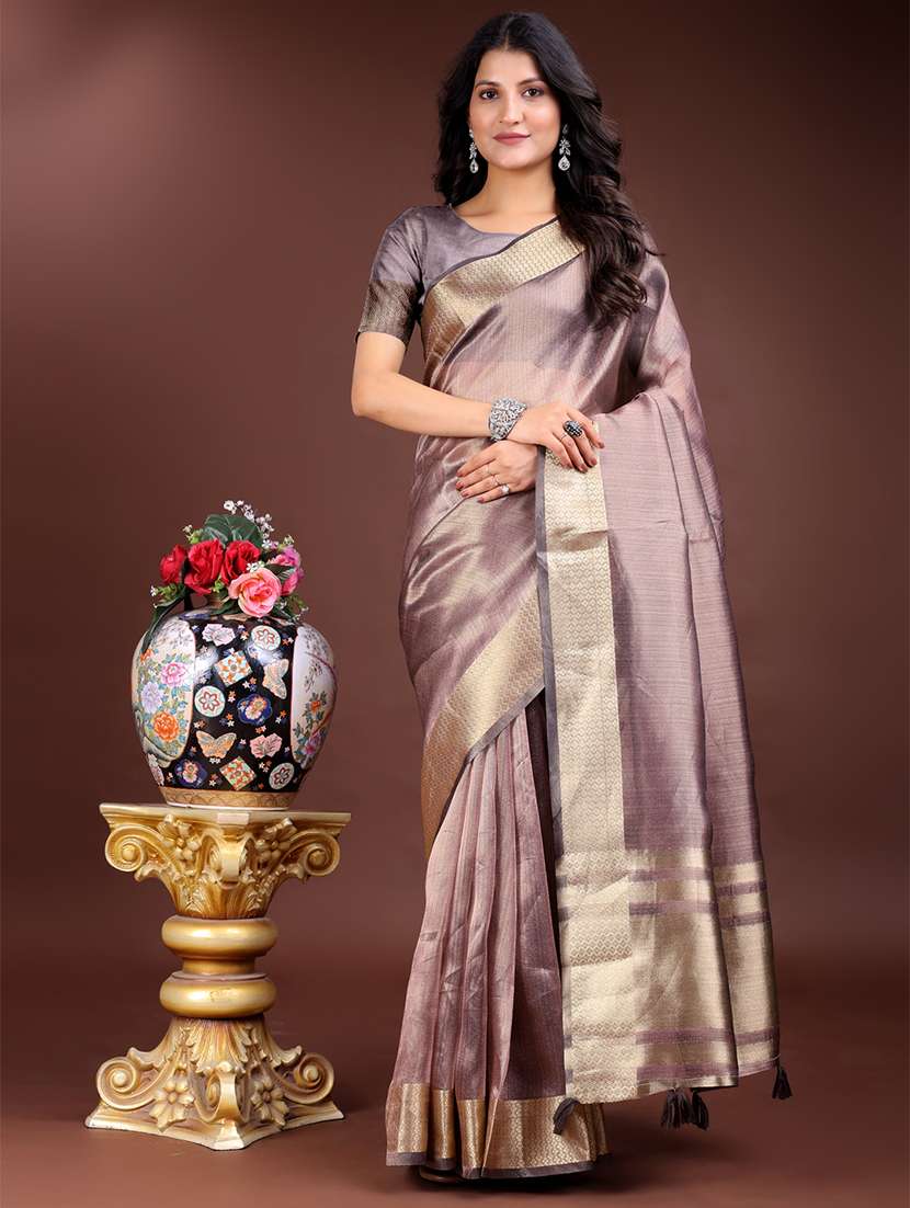 women solid with bordered saree with blouse