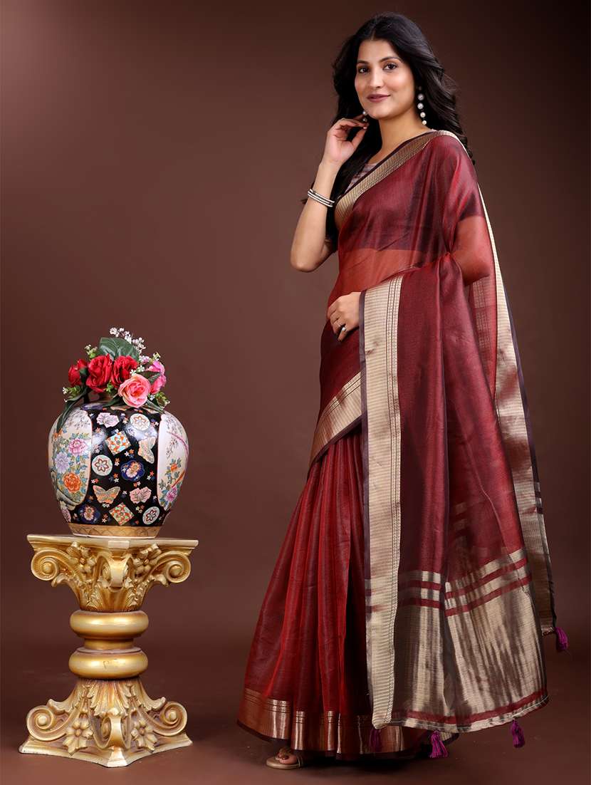 women solid with bordered saree with blouse