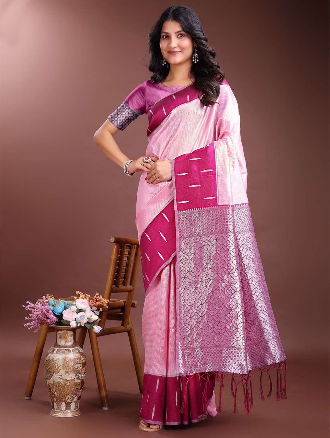 women self design southern silk saree with blouse - 21969180 -  Zoom Image - 0