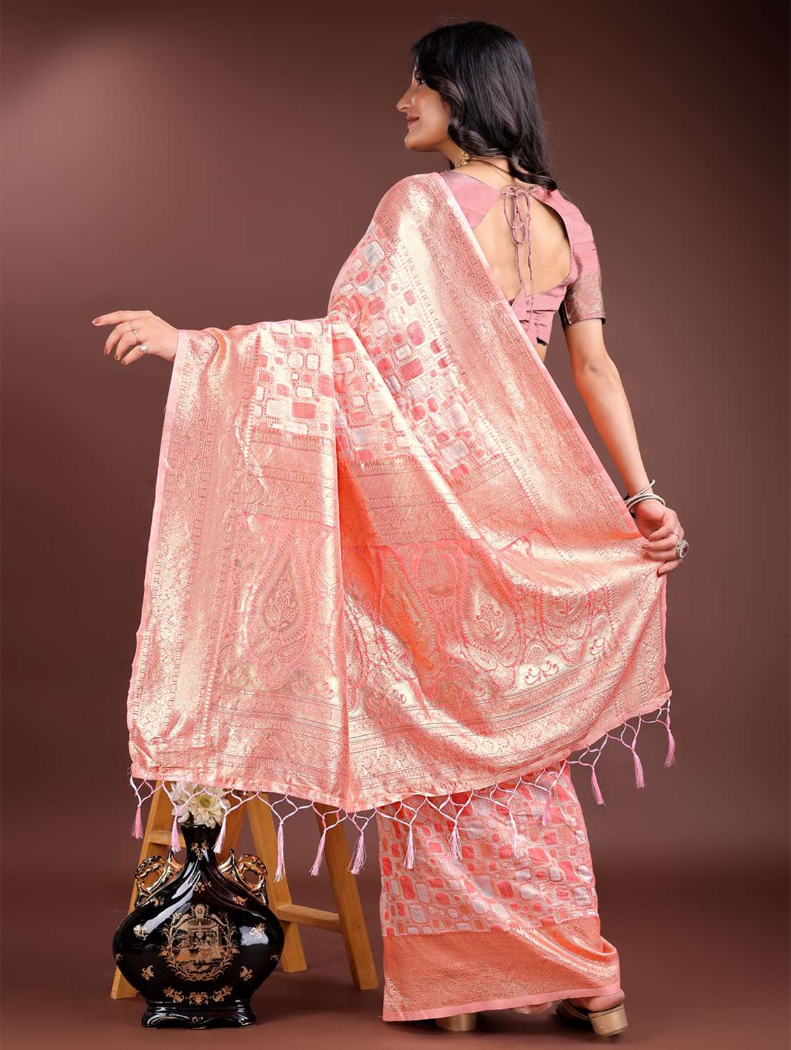 women self design banarasi saree with blouse - 21969189 -  Standard Image - 3