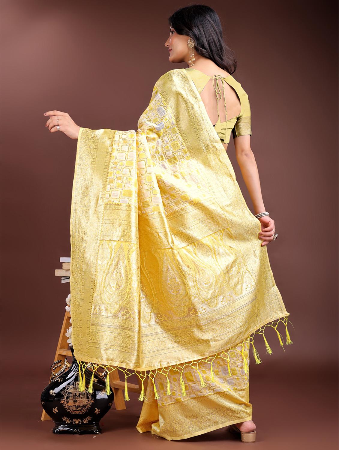 women self design banarasi saree with blouse - 21969190 - Standard Image - 3