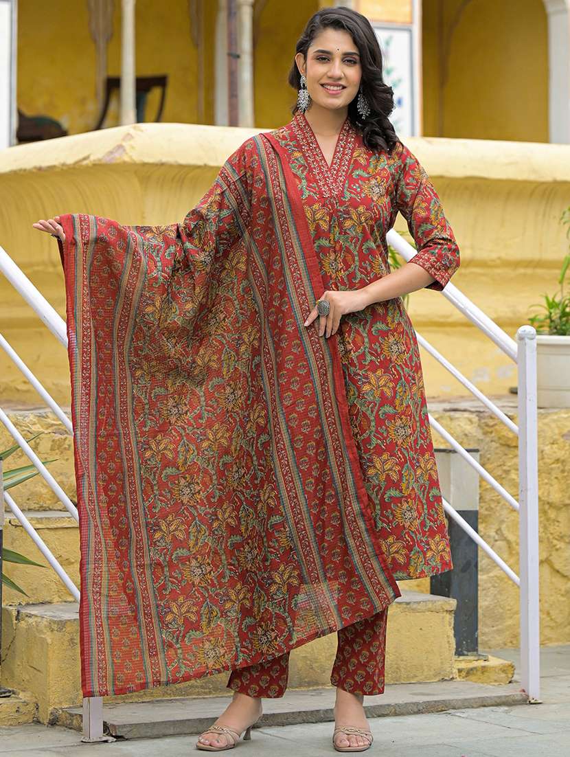 women three quarter sleeve kurta pant with dupatta set