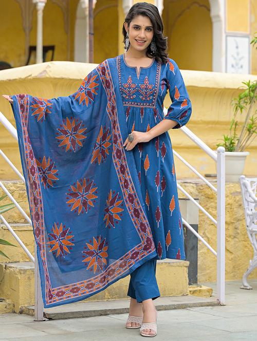 women three quarter sleeve kurta pant with dupatta set - 21969205 -  Standard Image - 0