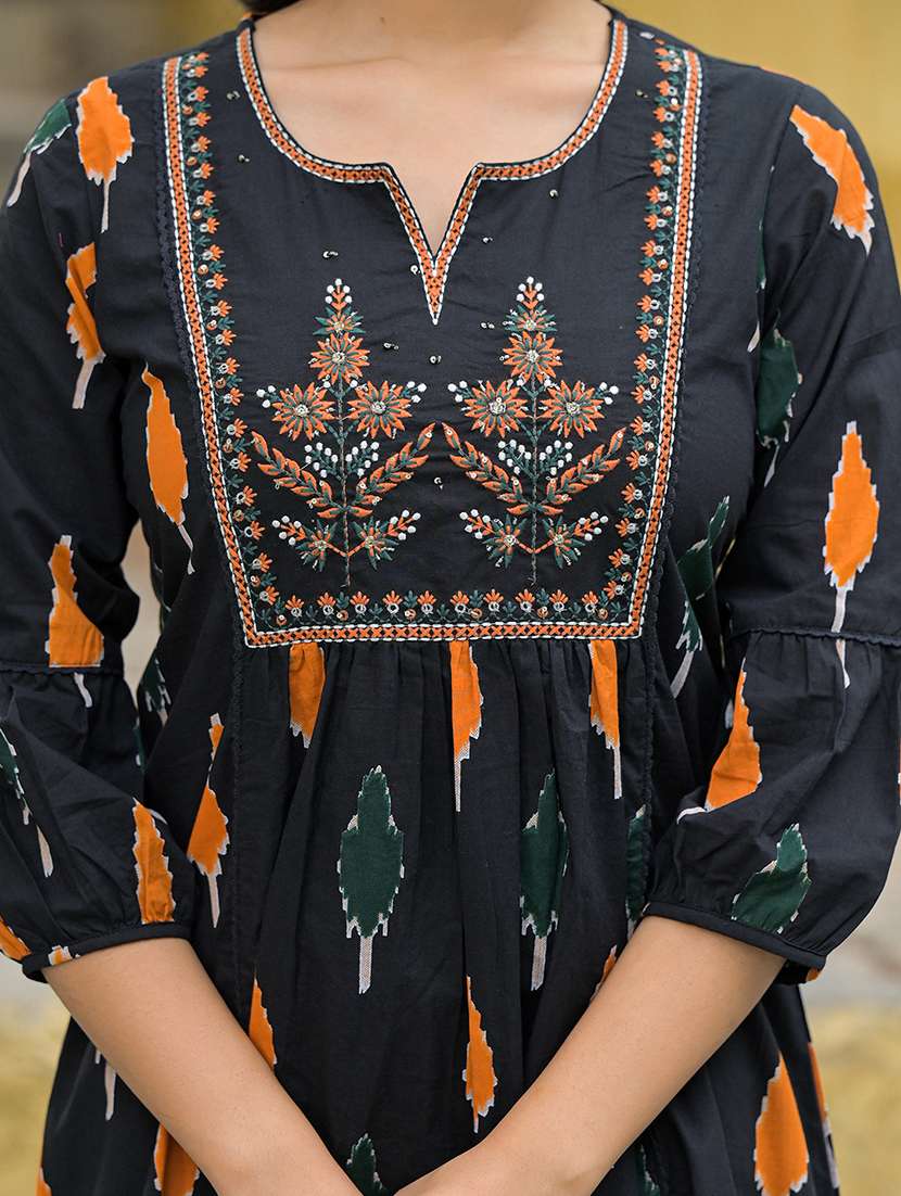 women three quarter sleeve kurta pant with dupatta set - 21969206 - Standard Image - 5