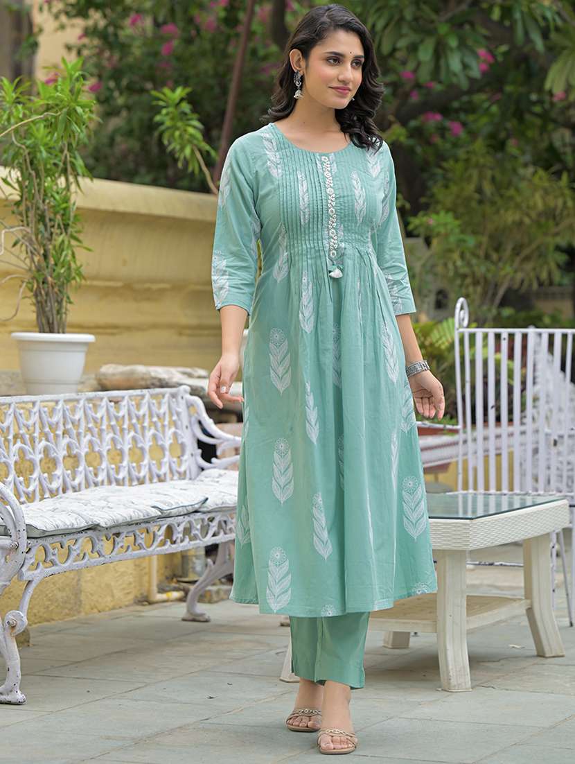 women three quarter sleeve kurta pant with dupatta set - 21969208 -  Standard Image - 5