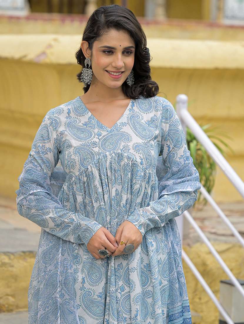 women off white long sleeve kurta pant with dupatta set - 21969210 -  Standard Image - 5