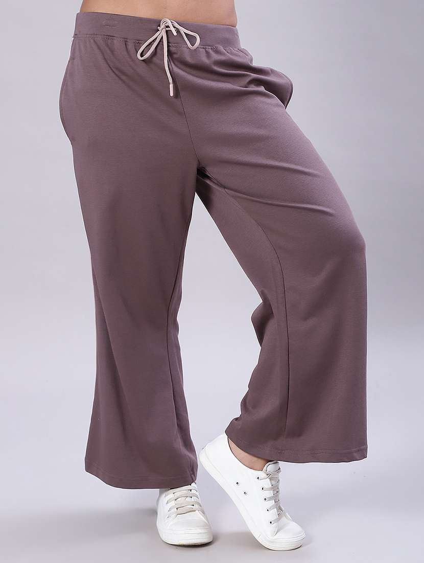 women tapered mid rise regular fit track pant