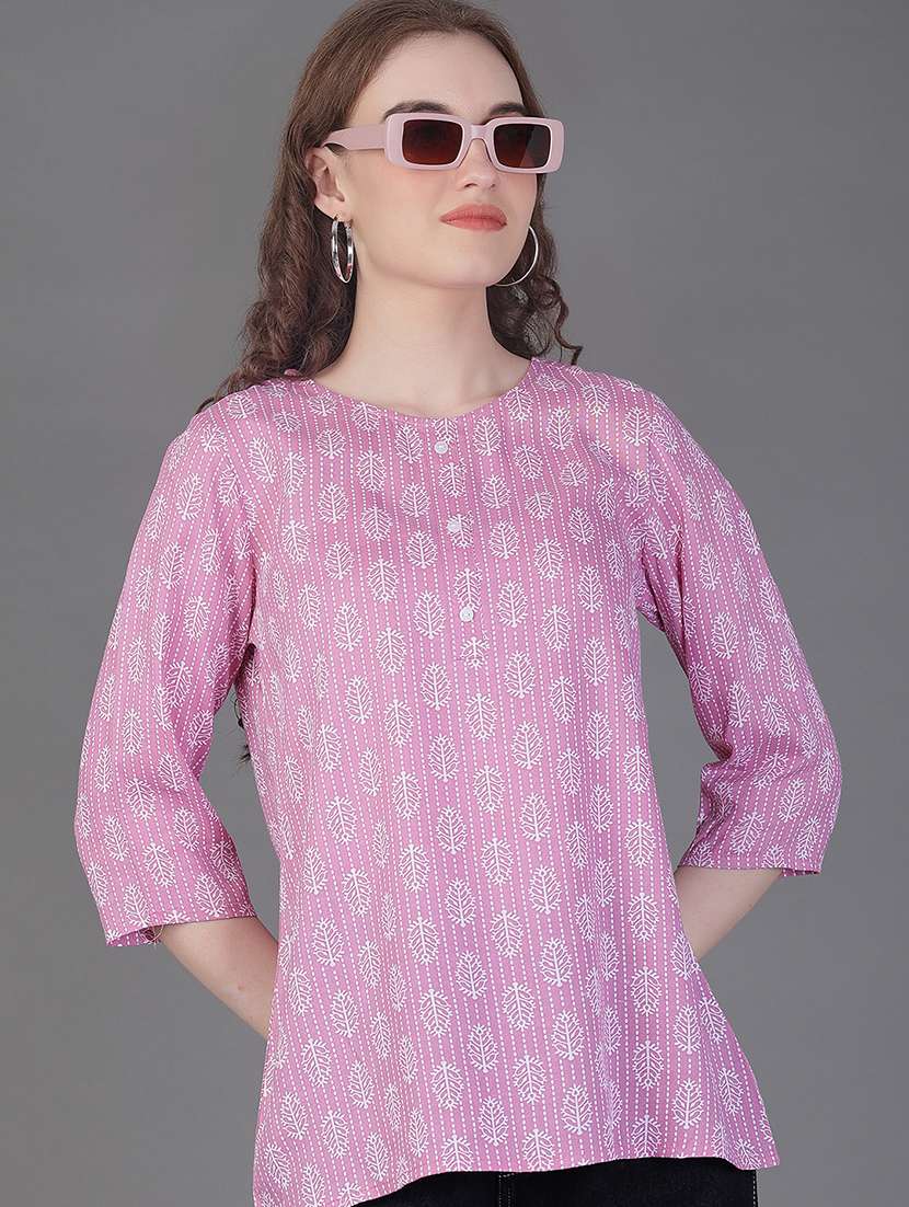 women printed three quarter sleeve kurti