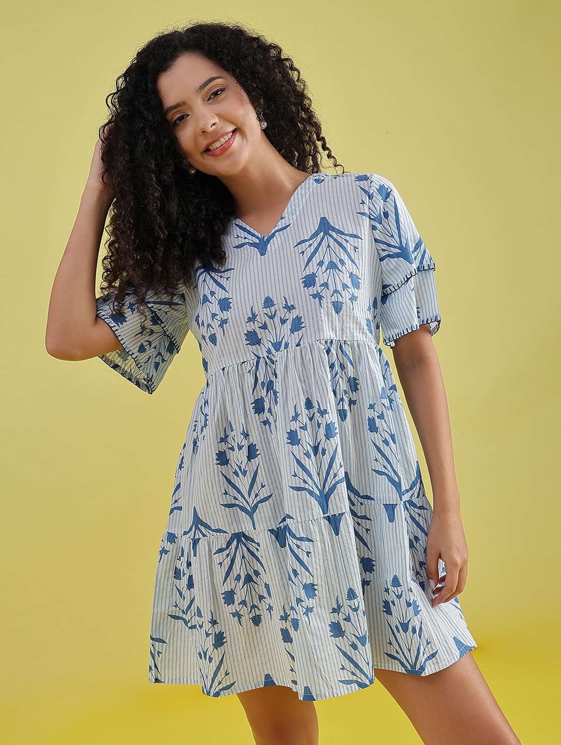 women printed short sleeve tiered dress - 21969603 -  Zoom Image - 0